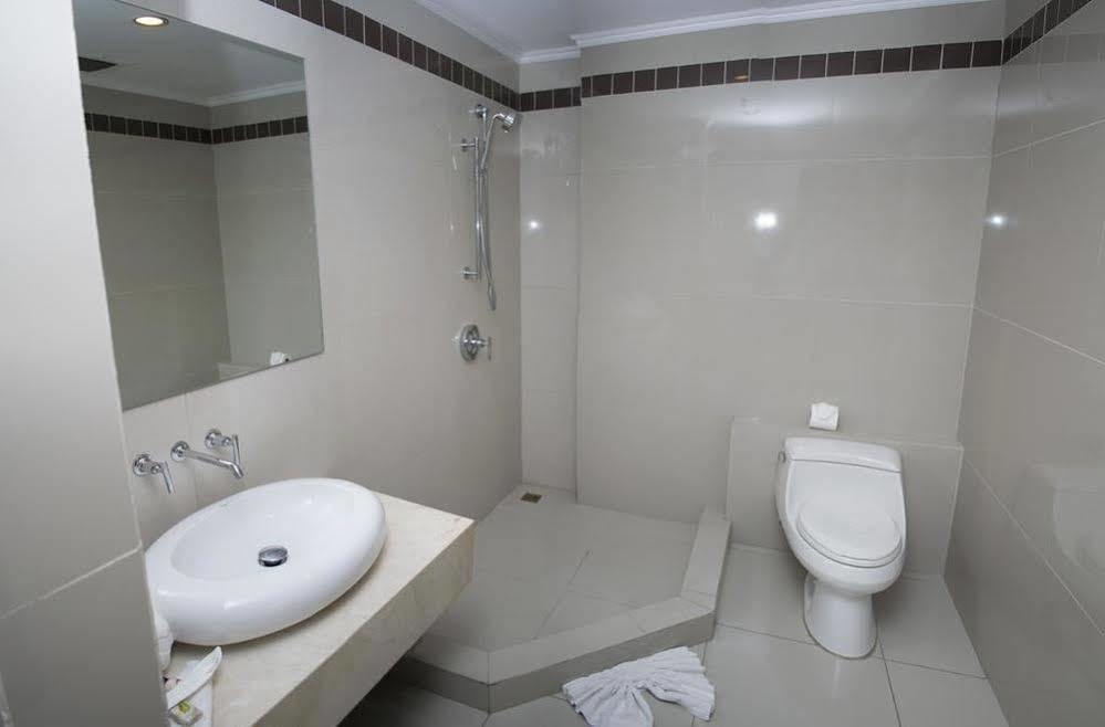 Torres Del Lago Suites And Apartments ซานโฮเซ ภายนอก รูปภาพ