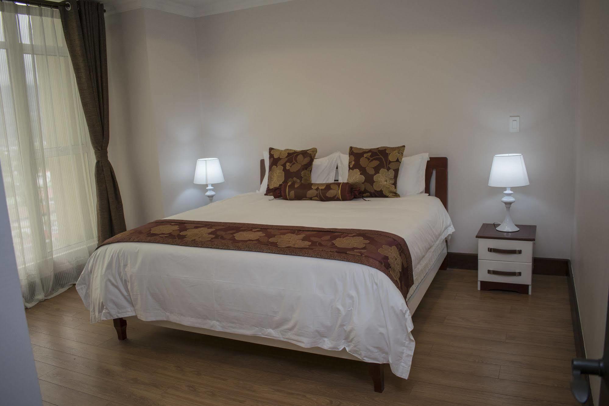 Torres Del Lago Suites And Apartments ซานโฮเซ ภายนอก รูปภาพ
