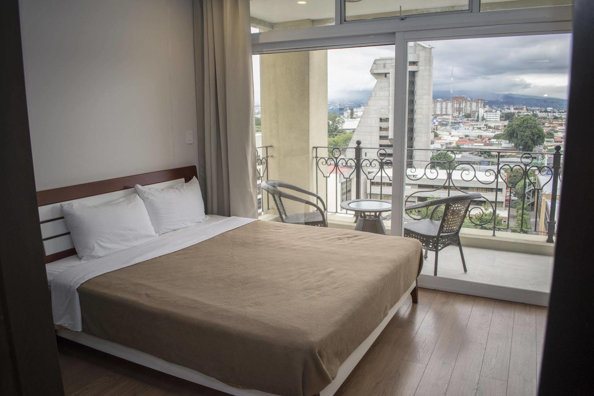Torres Del Lago Suites And Apartments ซานโฮเซ ภายนอก รูปภาพ